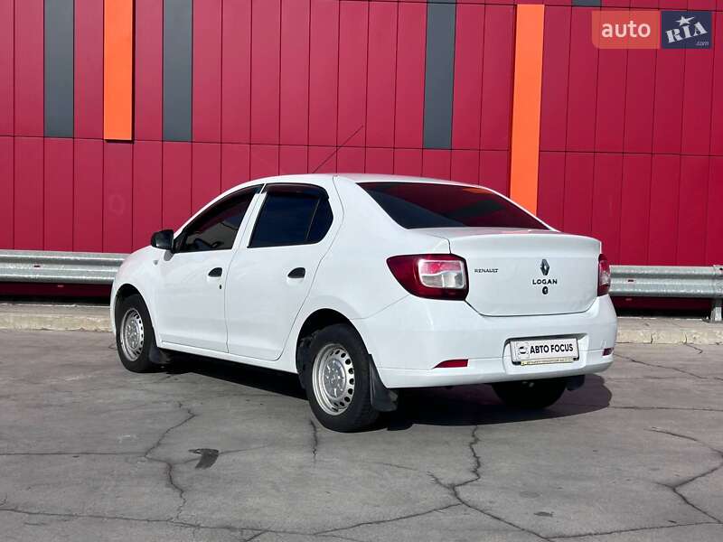 Седан Renault Logan 2014 в Киеве фото 5 Седан Renault Logan 2014 в Киеве