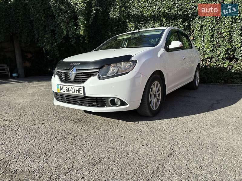 Седан Renault Logan 2013 в Днепре