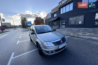 Седан Renault Logan 2011 в Черкассах