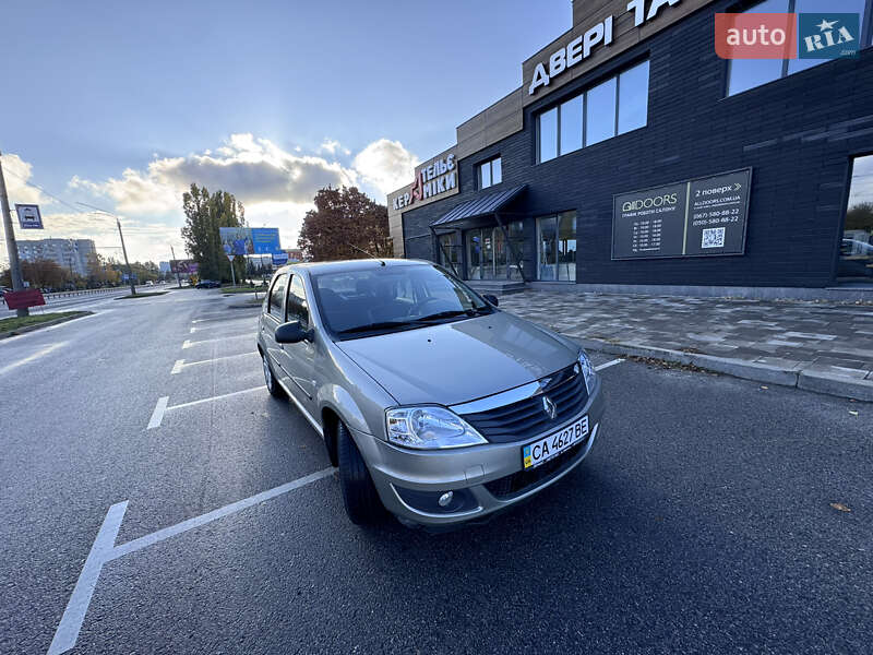 Седан Renault Logan 2011 в Черкассах фото Седан Renault Logan 2011 в Черкассах