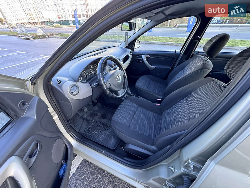 Седан Renault Logan 2011 в Черкассах фото 15 Седан Renault Logan 2011 в Черкассах