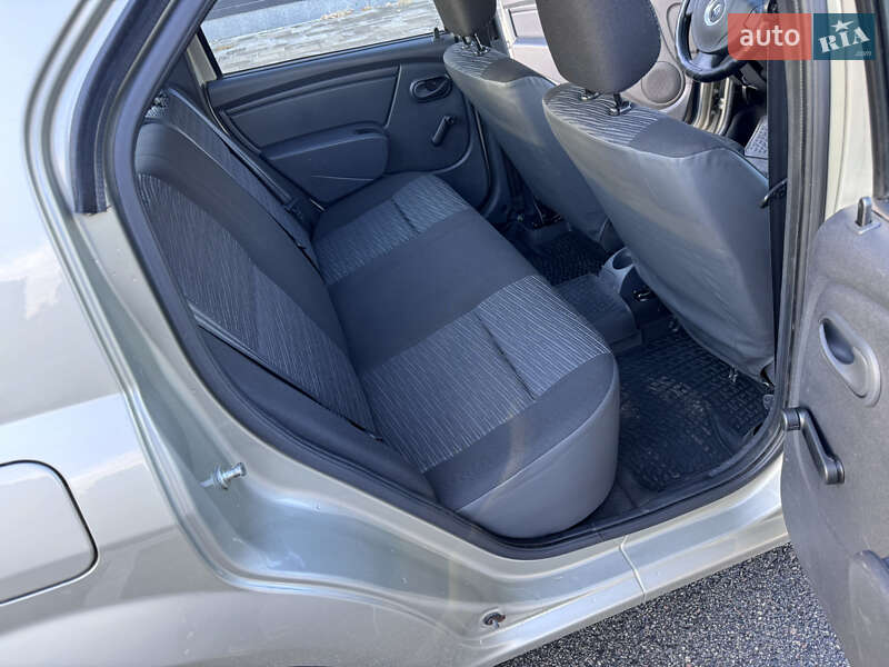 Седан Renault Logan 2011 в Черкассах фото 17 Седан Renault Logan 2011 в Черкассах