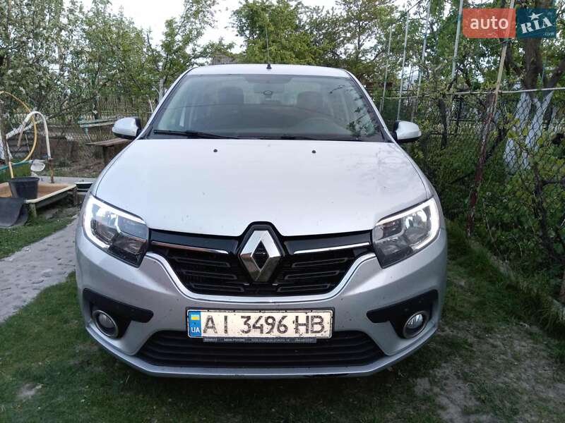 Седан Renault Logan 2017 в Нововолынске