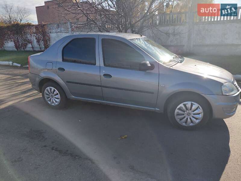 Седан Renault Logan 2010 в Прилуках