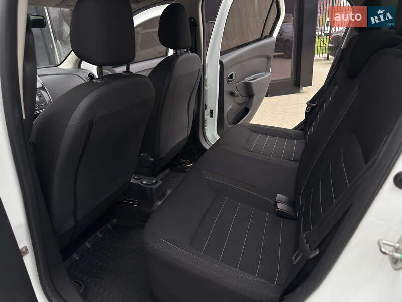 Седан Renault Logan 2021 в Киеве