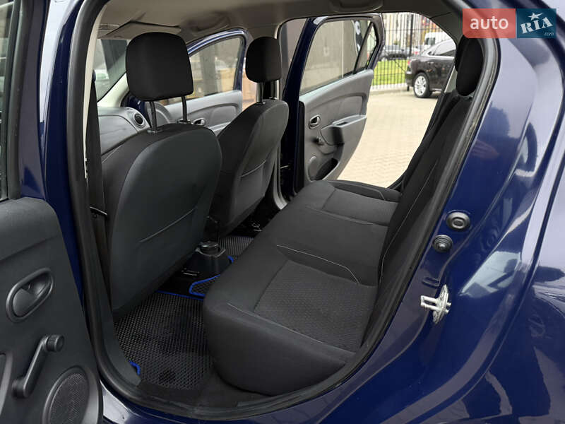 Седан Renault Logan 2019 в Киеве