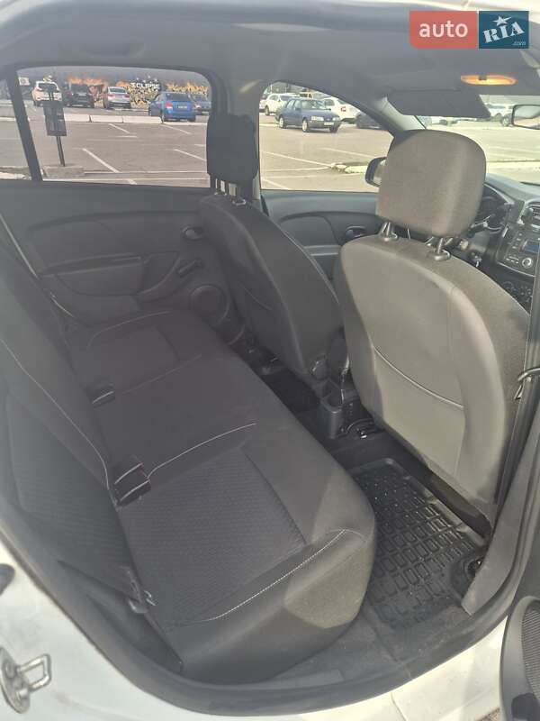 Седан Renault Logan 2020 в Киеве