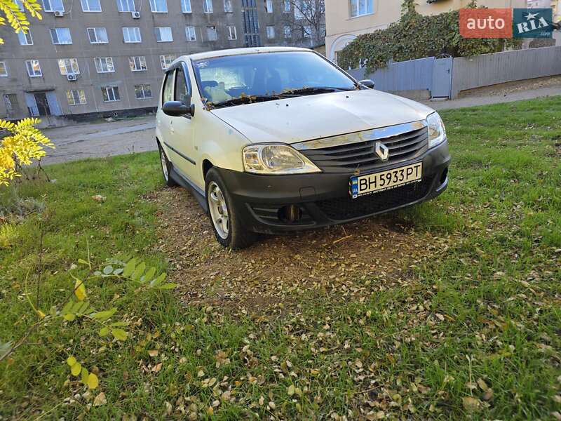 Renault Logan 2010 Renault Logan 2010