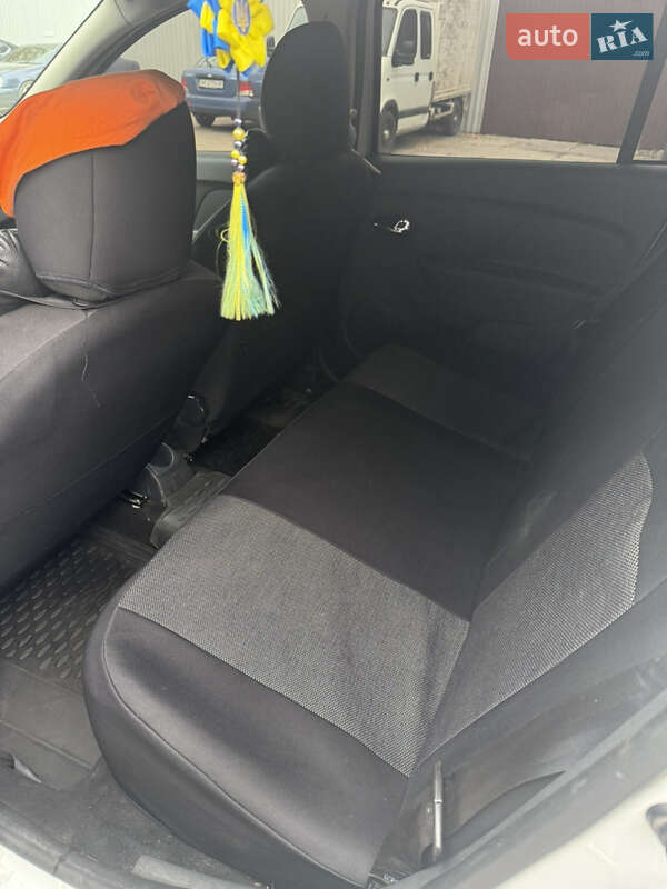 Універсал Renault Logan 2015 в Кривому Розі