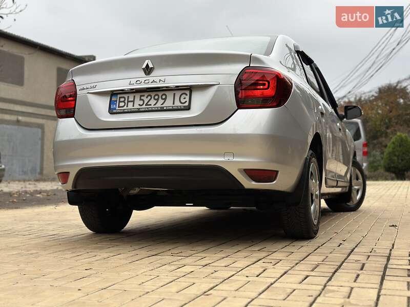 Седан Renault Logan 2018 в Одессе