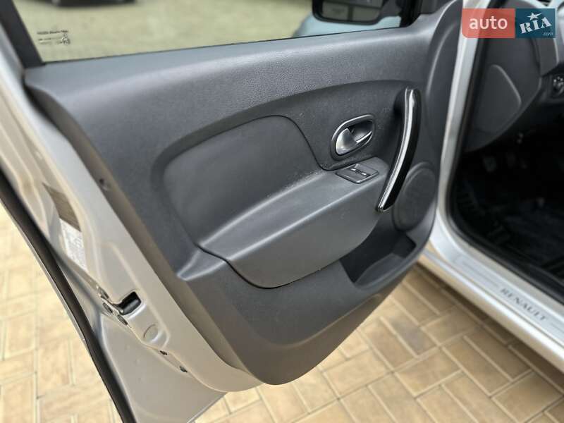 Седан Renault Logan 2018 в Одессе