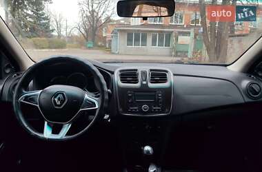 Седан Renault Logan 2017 в Глухове