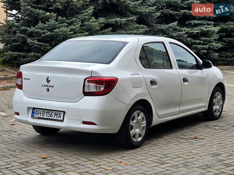 Седан Renault Logan 2013 в Харкові