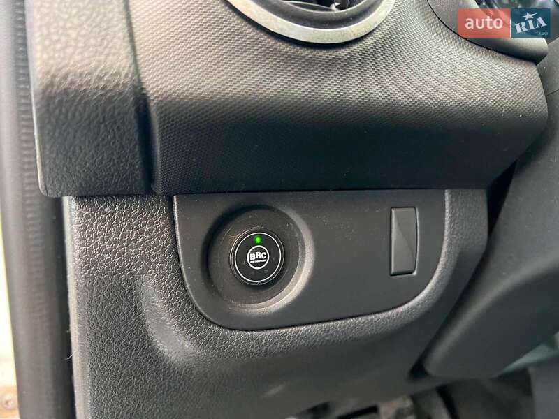 Седан Renault Logan 2016 в Львове фото 19 Седан Renault Logan 2016 в Львове