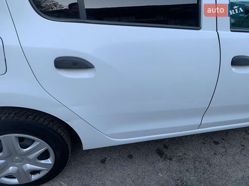 Седан Renault Logan 2016 в Львове фото 19 Седан Renault Logan 2016 в Львове