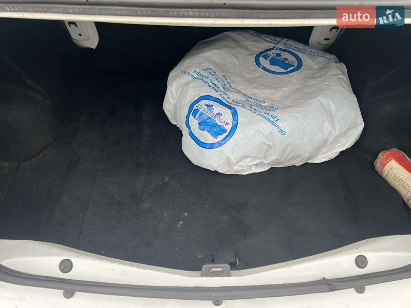 Седан Renault Logan 2016 в Березане фото 9 Седан Renault Logan 2016 в Березане