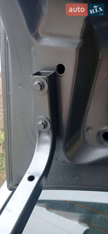 Седан Renault Logan 2011 в Шпикові