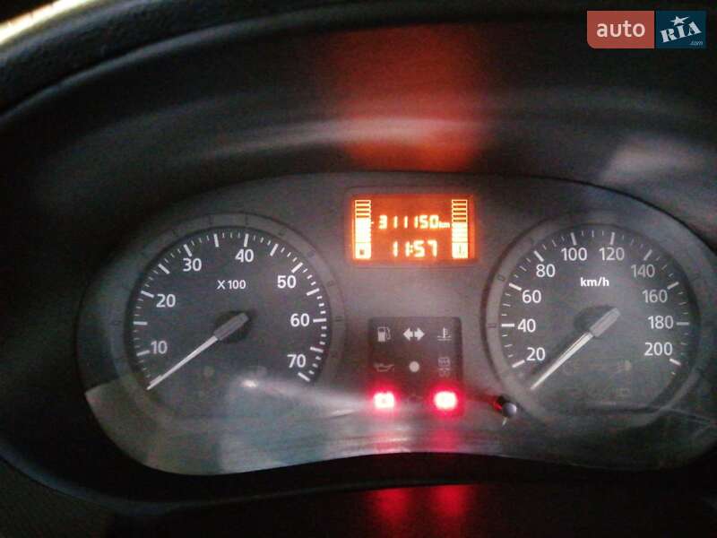 Седан Renault Logan 2012 в Чернівцях