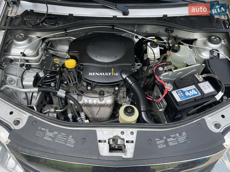 Седан Renault Logan 2011 в Запорожье