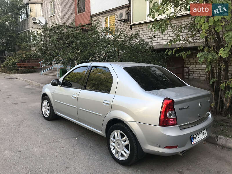 Седан Renault Logan 2011 в Запорожье