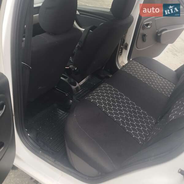 Седан Renault Logan 2010 в Жмеринці