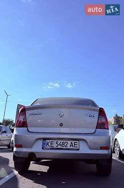 Седан Renault Logan 2010 в Днепре