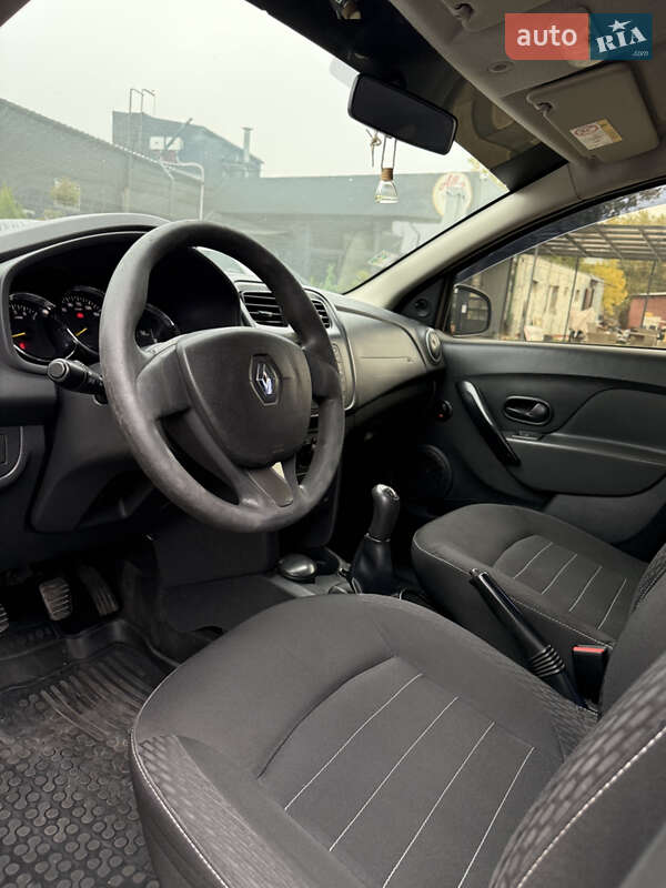 Седан Renault Logan 2013 в Одесі