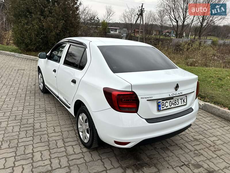 Седан Renault Logan 2017 в Львове