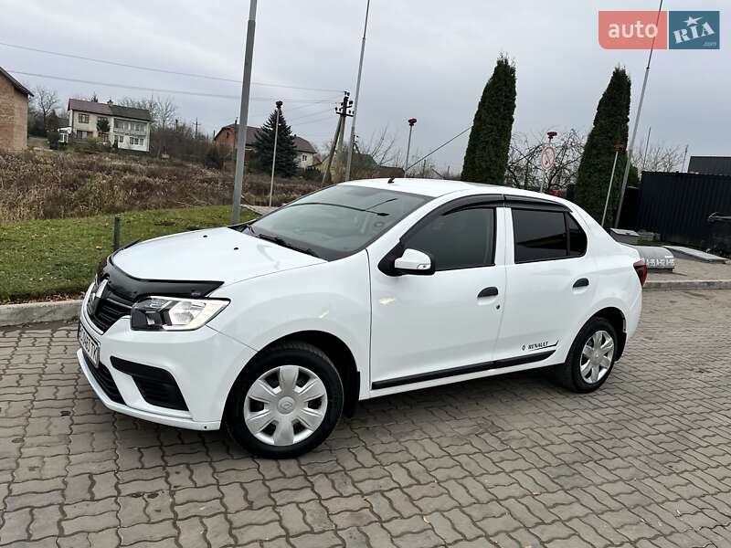 Седан Renault Logan 2017 в Львове