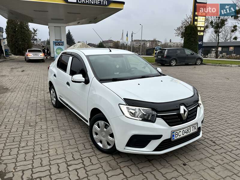 Седан Renault Logan 2017 в Львове