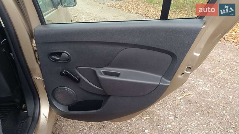 Седан Renault Logan 2020 в Запорожье