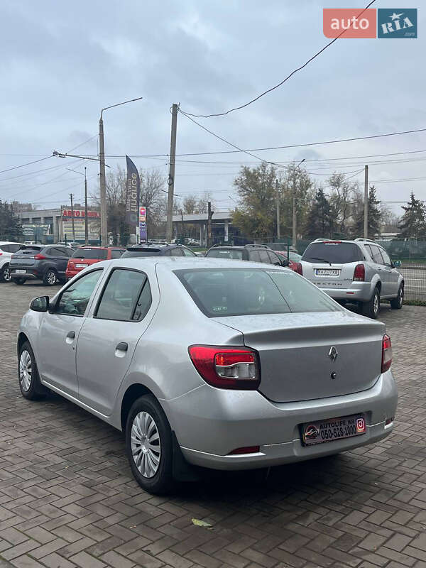 Седан Renault Logan 2013 в Кривом Роге