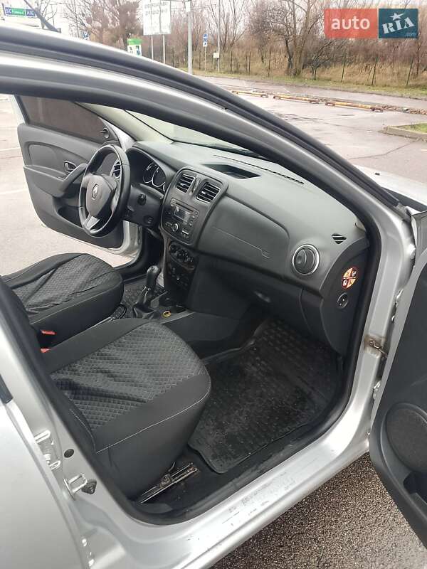 Седан Renault Logan 2016 в Киеве фото 13 Седан Renault Logan 2016 в Киеве