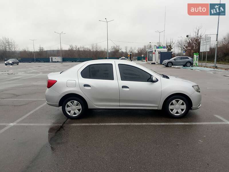 Седан Renault Logan 2016 в Киеве фото 23 Седан Renault Logan 2016 в Киеве