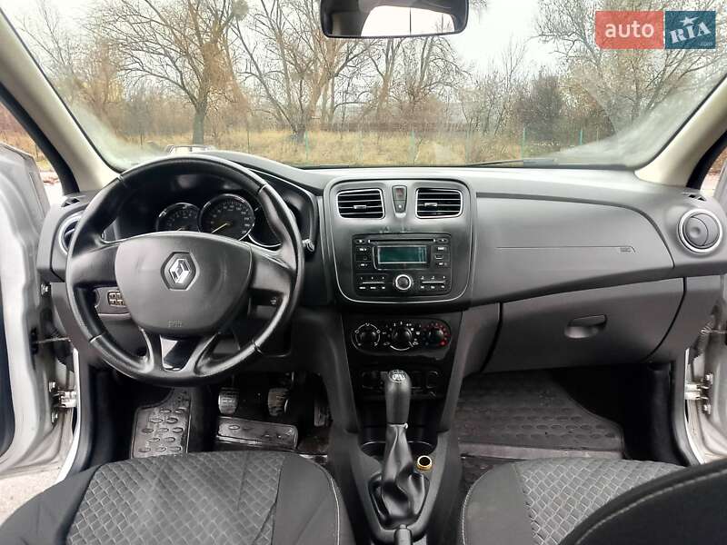 Седан Renault Logan 2016 в Киеве фото 24 Седан Renault Logan 2016 в Киеве