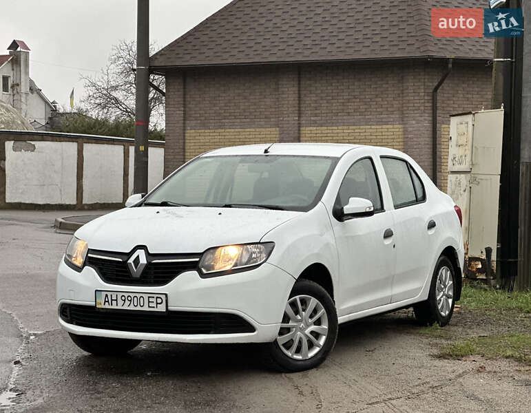 Седан Renault Logan 2013 в Прилуках