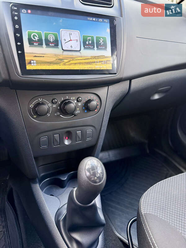 Седан Renault Logan 2014 в Харькове