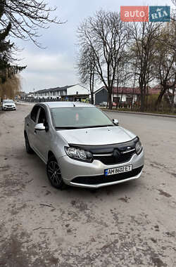 Седан Renault Logan 2013 в Звягелі