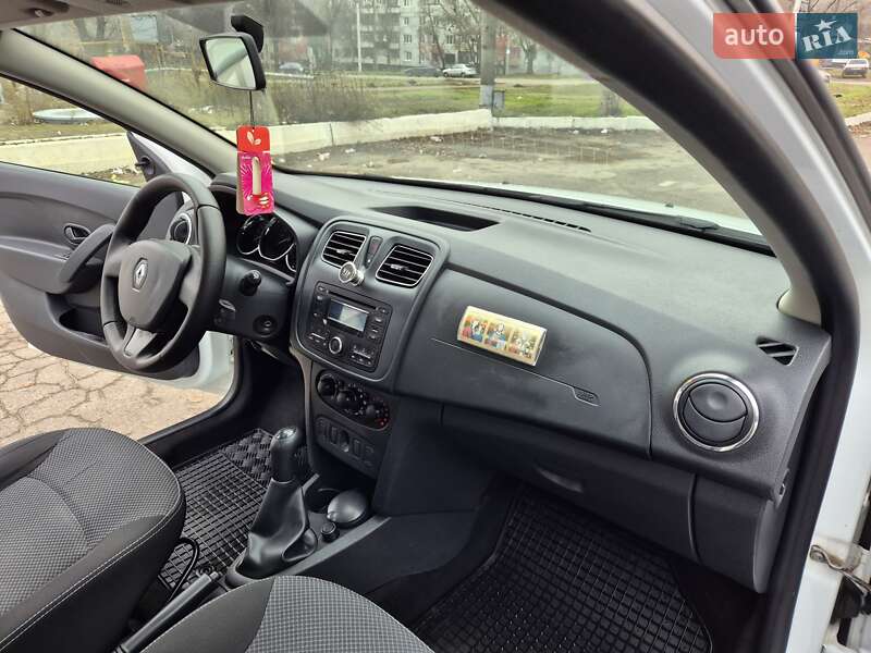 Седан Renault Logan 2016 в Запоріжжі фото 21 Седан Renault Logan 2016 в Запоріжжі