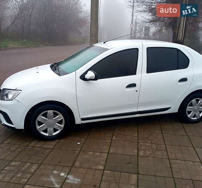 Седан Renault Logan 2017 в Каменском