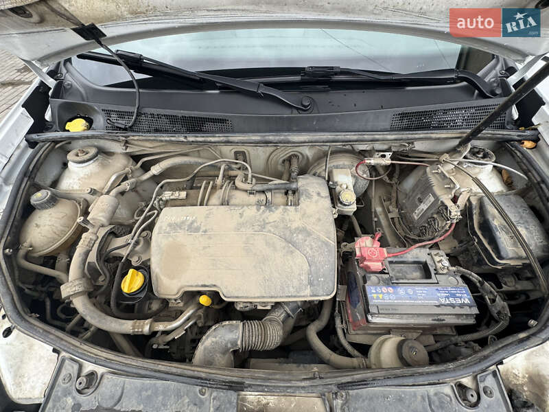 Седан Renault Logan 2015 в Черновцах фото 9 Седан Renault Logan 2015 в Черновцах