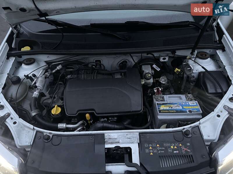 Седан Renault Logan 2017 в Чернигове