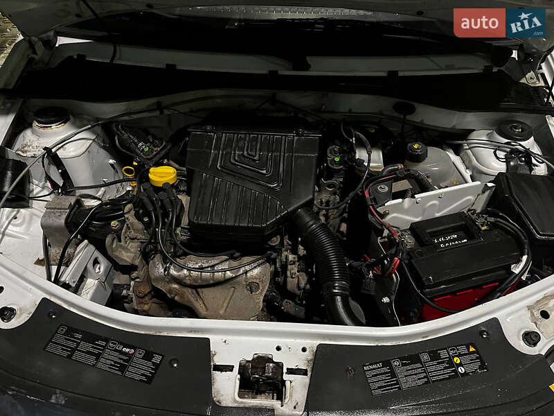 Седан Renault Logan 2012 в Житомире