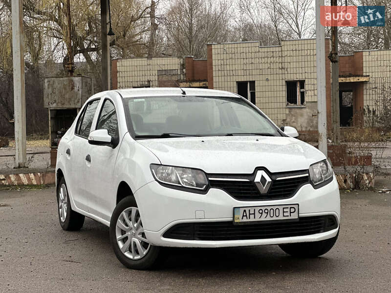 Седан Renault Logan 2013 в Прилуках