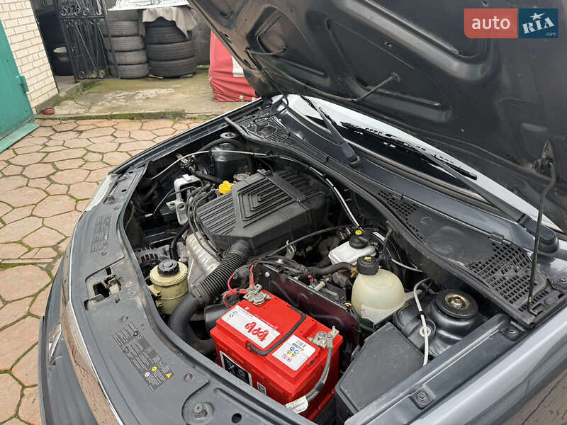 Седан Renault Logan 2012 в Виннице фото 32 Седан Renault Logan 2012 в Виннице