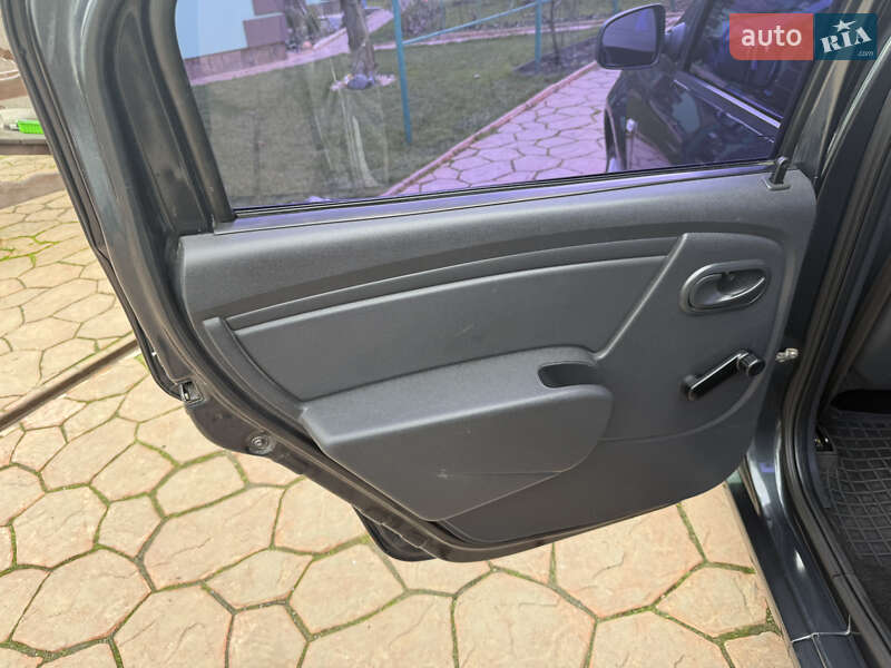 Седан Renault Logan 2012 в Виннице фото 45 Седан Renault Logan 2012 в Виннице