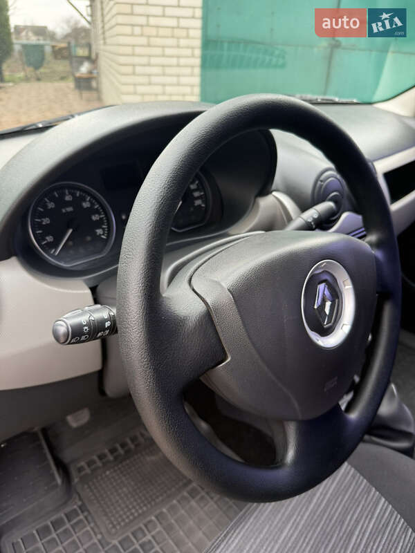 Седан Renault Logan 2012 в Виннице фото 49 Седан Renault Logan 2012 в Виннице