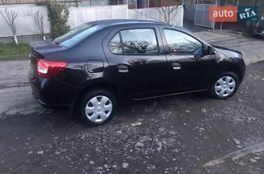 Седан Renault Logan 2013 в Мукачевому