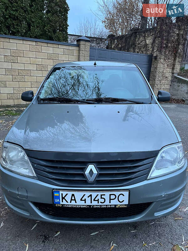 Седан Renault Logan 2010 в Киеве