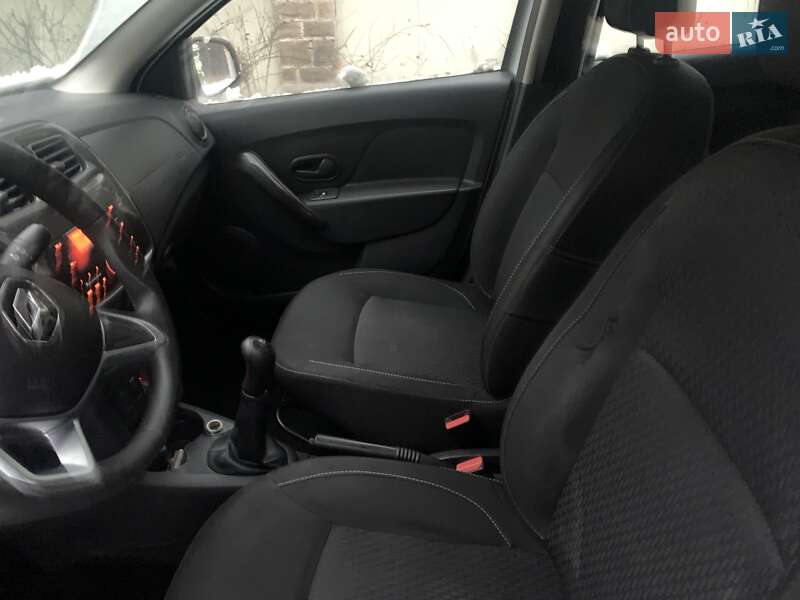 Седан Renault Logan 2019 в Києві